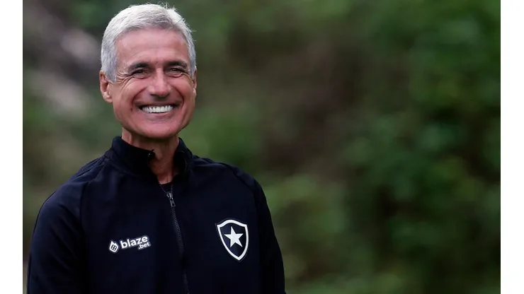 Foto: Vitor Silva/Botafogo/Divulgação - Botafogo aguarda aval do treinador para avançar nas conversas