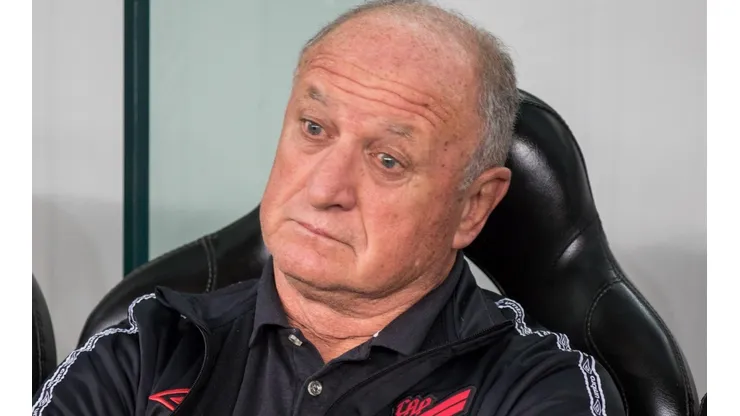 Foto: Robson Mafra/AGIF - Felipão: técnico apontou vantagem para o Furacão na final