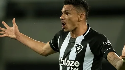 Jorge Rodrigues/AGIF - Tiquinho pelo Botafogo.