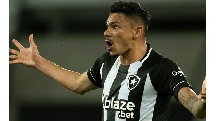 Jorge Rodrigues/AGIF - Tiquinho pelo Botafogo.