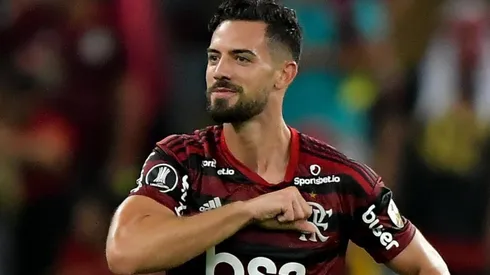 Zagueiro brilhou no Flamengo - Foto: Thiago Ribeiro/AGIF.