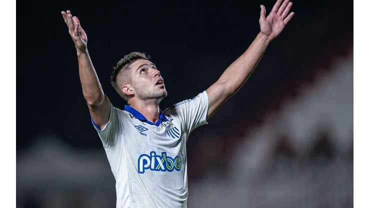 Foto: Heber Gomes/AGIF - Bissoli é o artilheiro do Avaí no Brasileirão