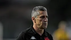 Jorginho comanda o Vasco nesta temporada (Foto: Thiago Ribeiro/AGIF)