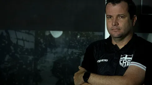 Jorge Rodrigues/AGIF. Com o fim da temporada, Daniel Paulista decide fazer testes no CRB