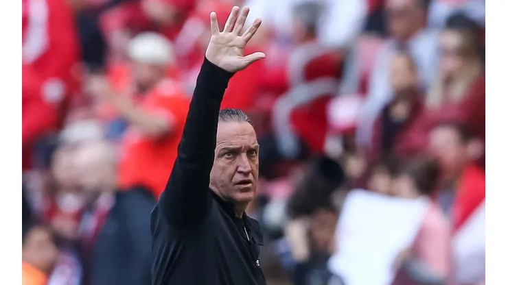 Pedro H. Tesch/AGIF - Cuca pelo Galo.