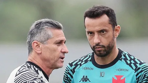 Nenê não se intimida e abre jogo sobre relação com Jorginho no Vasco