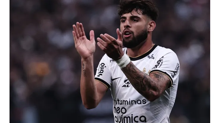 Foto: Ettore Chiereguini/AGIF - Yuri Alberto está fora contra o Fluminense por ter sido expulso no jogo anterior