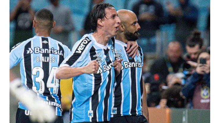 Foto: Maxi Franzoi/AGIF - Geromel e Thaciano não atuam mais pelo Grêmio em 2022