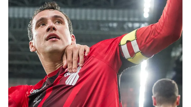 Foto: Robson Mafra/AGIF - Pablo: centroavante é um dos jogadores da confiança de Felipão no Athletico