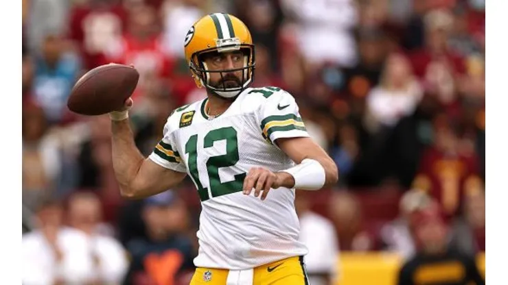 Rodgers contra o Commanders no último domingo (23)