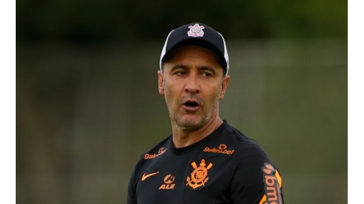 Foto: Rodrigo Coca/Ag. Corinthians - Vítor Pereira é a favor de manutenção de Maycon no Corinthians para 2023