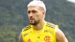 Foto: Gilvan de Souza/Flamengo - Arrascaeta pode perder um dos parceiros de meio-campo no Mais Querido.