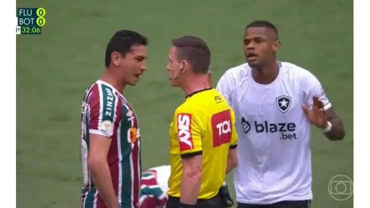 Foto: Reprodução/TV Globo - Ganso ficou 'pistola' com árbitro