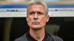 Foto: Thiago Ribeiro/AGIF - Luís Castro reclamou da arbitragem