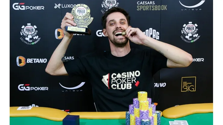O argentino Franco Vizzotto ficou com o título do Brazilian Storm (Foto: Rafael Terra/WSOP Brazil)