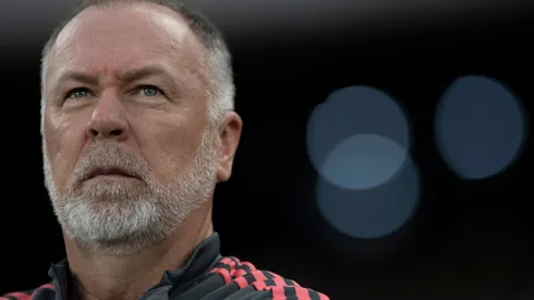 Jorge Rodrigues/AGIF. Mano Menezes está suspenso contra o Coritiba