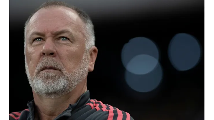 Jorge Rodrigues/AGIF. Mano Menezes está suspenso contra o Coritiba