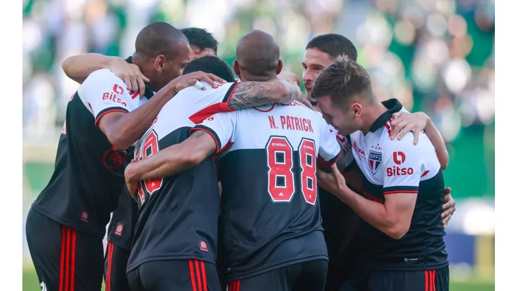 Foto: Luiz Erbes/AGIF - Torcida do São Paulo não perdoou titular de Rogério Ceni