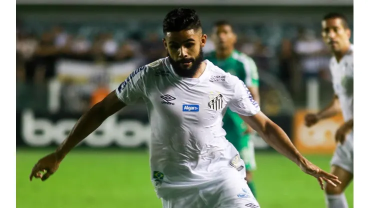 Fernanda Luz/AGIF - Felipe Jonathan, lateral do Santos