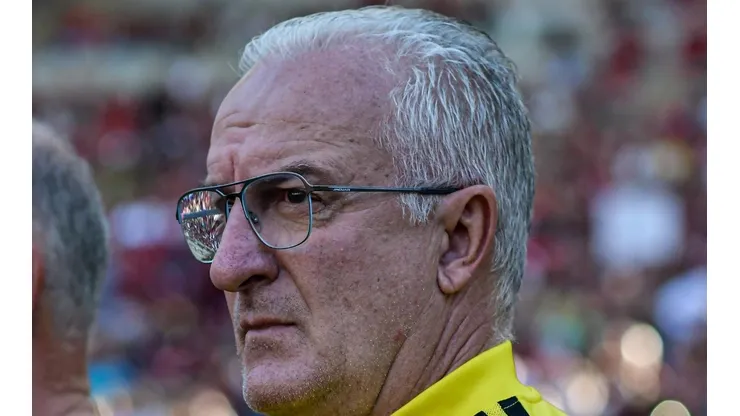 Notícia de última hora deixa Nação nervosa e queridinho de Dorival pode ficar fora da Liberta