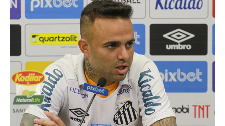 Foto: Fernanda Luz/AGIF - Luan está emprestado ao Santos até o fim da temporada