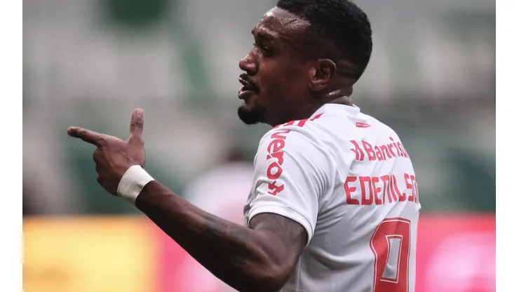 Foto: Ettore Chiereguini/AGIF - Edenilson deve sair do Internacional no fim da temporada