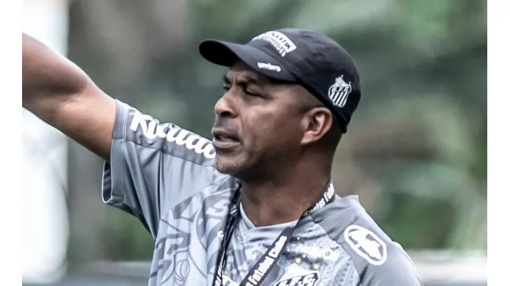 "Isso é um escândalo": Orlando Ribeiro barra 'queridinho' da torcida do Santos para o clássico