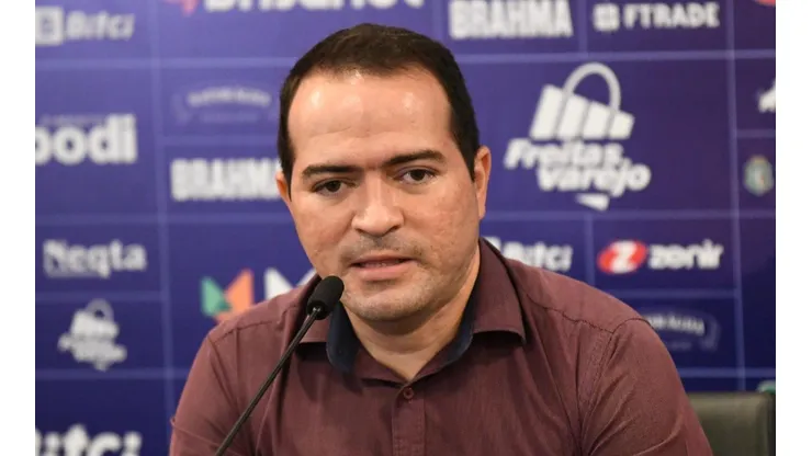 Kely Pereira/AGIF - Marcelo Paz no comando do Fortaleza.