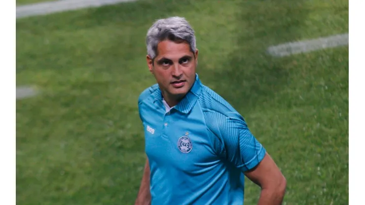 Foto: Gabriel Machado/AGIF - Rodrigo Santana não ganhou nenhuma partida no comando do Coritiba