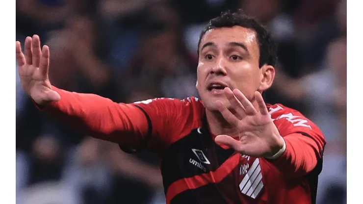 Foto: Ettore Chiereguini/AGIF - Pablo vira assunto antes da final da Libertadores