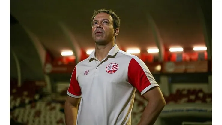 Foto: Tiago Caldas/Fotoarena - Dado é o quinto técnico do Náutico no ano.