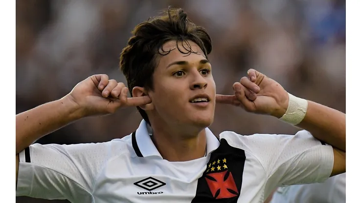 Thiago Ribeiro/AGIF - Vital é lembrado pelo Vasco após vice do Corinthians