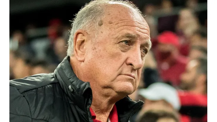 Foto: Robson Mafra/AGIF - Felipão esboça Athletico para decisão contra Flamengo