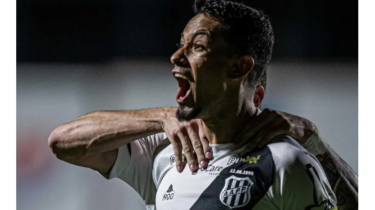 Foto: Heber Gomes/AGIF - Lucca está em sua segunda passagem pela Ponte Preta