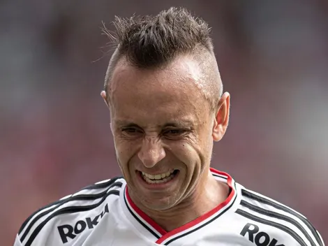 Diretoria bate o martelo e decide sobre o futuro de Rafinha no São Paulo