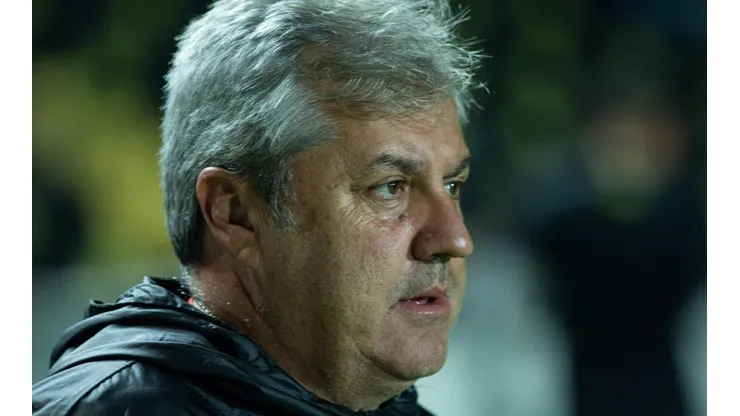 Joao Vitor Rezende Borba/AGIF - Gilson Kleina técnico do Brusque