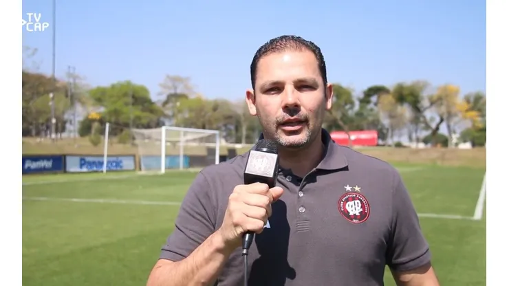 Foto: Athletico Paranaense/YouTube - Cocito crava quem deve parar Gabi e Pedro