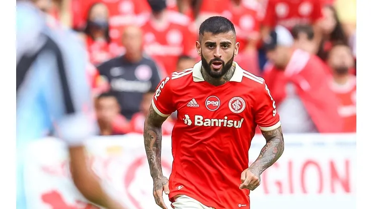 Liziero tem contrato com o Internacional até o fim da temporada (Foto: Pedro H. Tesch/AGIF)