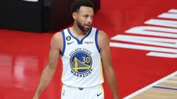 Curry durante jogo contra o Wizards no Japão na pré-temporada