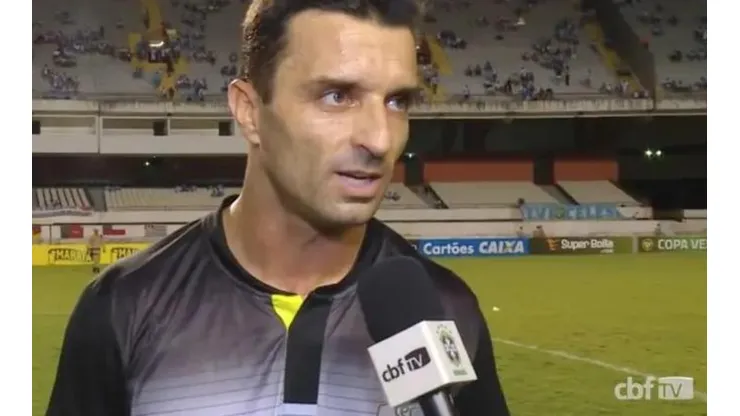 Foto: reprodução/ CBF TV/ "Tenho certeza que vamos..."; Júnior Rocha destaca momento do Figueirense e projeta duelo contra o Hercílio Luz.