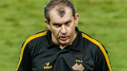 Foto: Rafael Vieira/AGIF - Cláudio Tencati fez uma avaliação da temporada do Criciúma