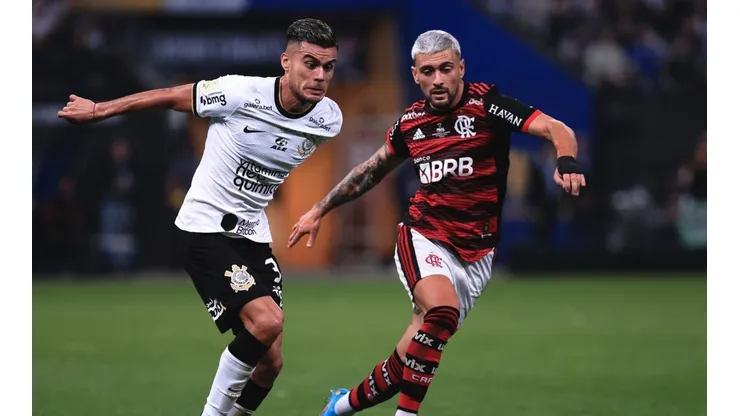 Ettore Chiereguini/AGIF/ Copa do Brasil: Números de Pedro e Gabigol dobram em relação aos atacantes do Corinthians.