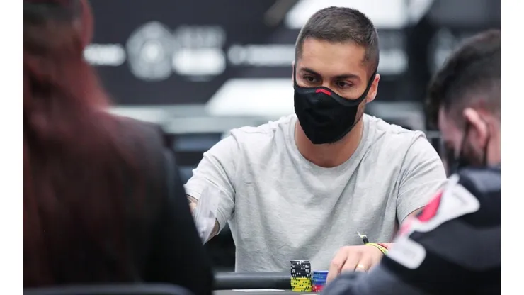 Tauan Naves é um dos principais jogadores brasileiros de poker online (Foto: Luis Bertazini/BSOP)
