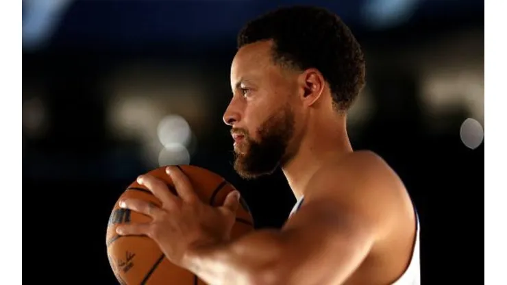 Com Curry, Warriors segue favorito no Oeste