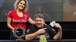 Rene Nezhoda é conhecido pelo programa de televisão "Quem dá mais?" (Foto: Reprodução instagram oficial Enjoy Punta @enjoypuntapoker)