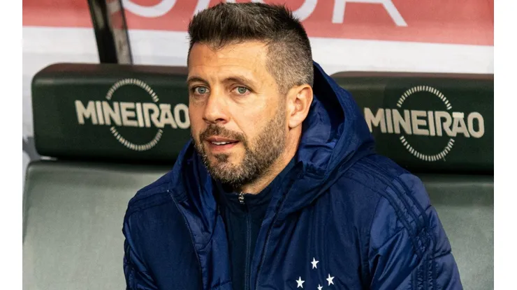 Foto: Alessandra Torres/AGIF - Paulo Pezzolano deve perder jogador para 2023