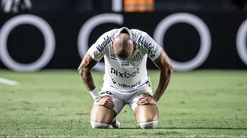 Foto: Raul Baretta/AGIF - Maicon é titular absoluto da zaga santista