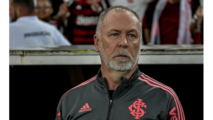 Thiago Ribeiro/AGIF. Inter se movimenta para ter defensor em 2023