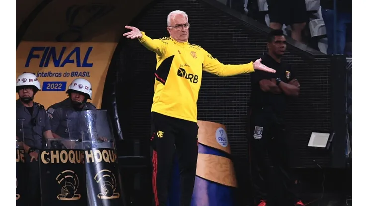 Ettore Chiereguini/AGIF - Dorival no comando do Fla.