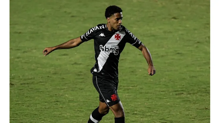 Foto: Thiago Ribeiro/AGIF - Miranda foi reserva em toda a campanha.